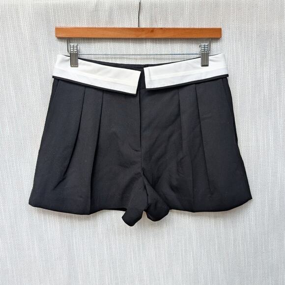 NWT Babaton Bureau Black Mid-rise Wool Twill Pleated Mini Shorts, size 2 - Picture 1 of 9